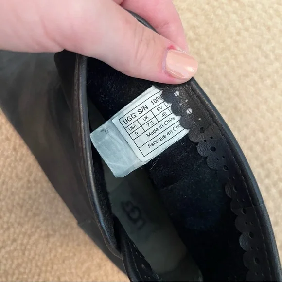 Ugg black ankle boots - Picture 7 of 7
